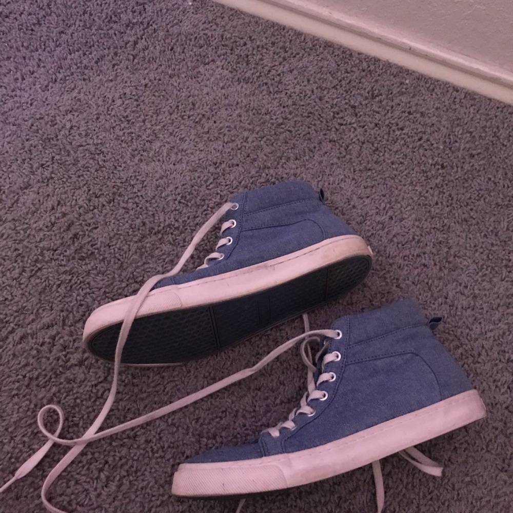 High Tops - Picture 2 of 2